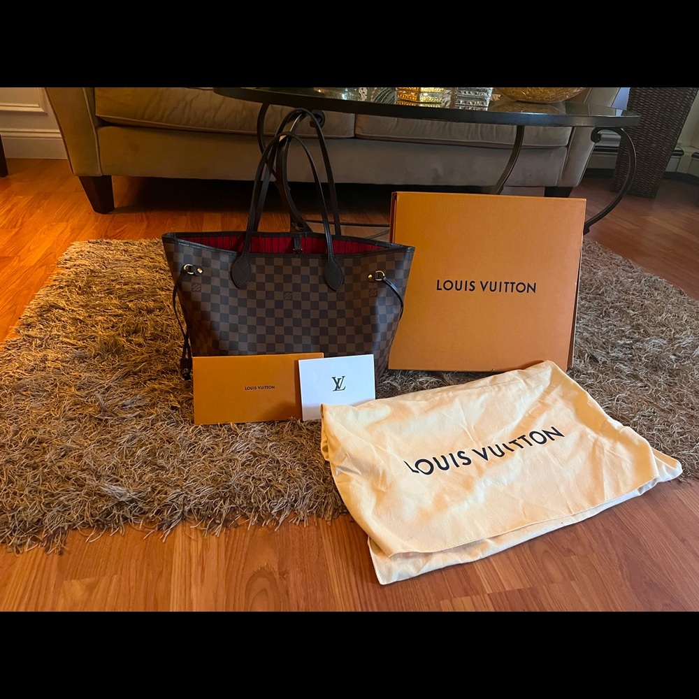 Authentic Louis Vuitton MM Neverfull Damier Ebene